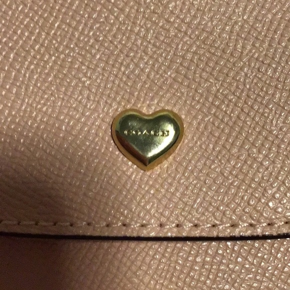 Pristine condition,used once Coach pink crossbody phone case. - Picture 3 of 5